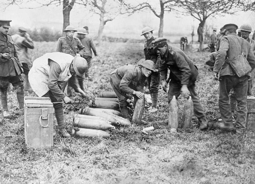 How the British artillery developed and became a war-winning factor in  1914-1918 - The Long, Long Trail